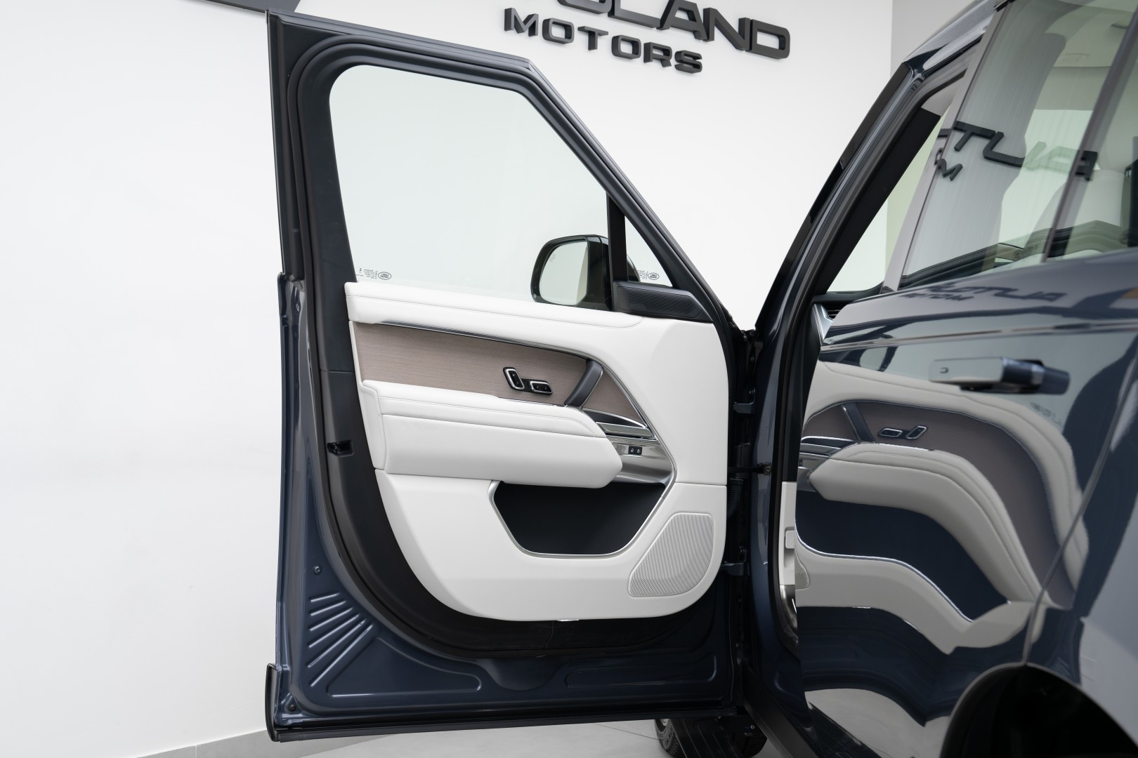 2026 RANGE ROVER P400 HSE MAIN DEALER WARRANTY 5 YEARS
